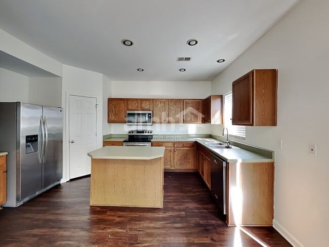 property at 3009 Gale Ct