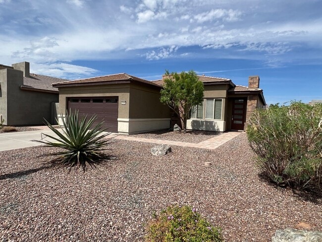 3546 E Ravenswood Dr