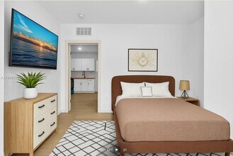 709 SW 4th Ct in Fort Lauderdale, FL - Building Photo - Building Photo