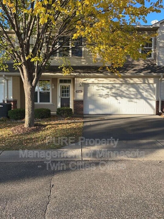 3314 Hazel Trail in Woodbury, MN - Building Photo