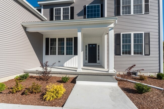 61 Boutelle Rd in Sterling, MA - Building Photo - Building Photo