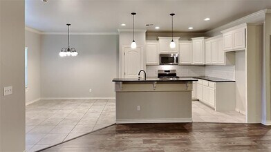 8105 NW 159th St in Edmond, OK - Building Photo - Building Photo