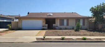 6645 Bamburgh Dr in San Diego, CA - Building Photo