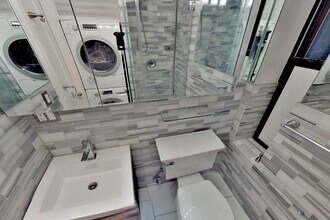 325 E 5th St, Unit B1 in New York, NY - Building Photo - Building Photo