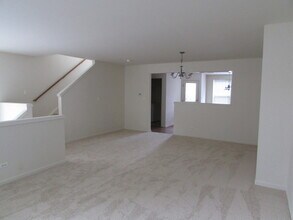 493 Conservatory Ln in Aurora, IL - Building Photo - Building Photo