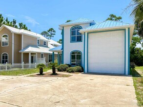 13528 Perdido Key Dr in Pensacola, FL - Building Photo - Building Photo