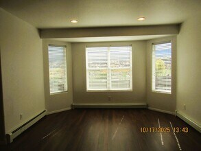 2459 Pioneer Way in Rifle, CO - Building Photo - Building Photo