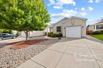 6714 Fowler Dr in Colorado Springs, CO - Foto de edificio - Building Photo
