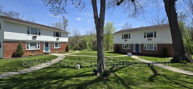 3839 Sleepy Hollow Ln in Fort Wayne, IN - Building Photo - Building Photo