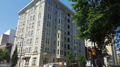 2201 Chestnut St-Unit -404 in Philadelphia, PA - Building Photo - Building Photo