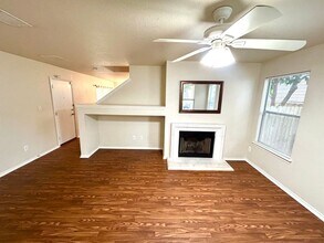 423 Mahogany Chest in San Antonio, TX - Building Photo - Building Photo