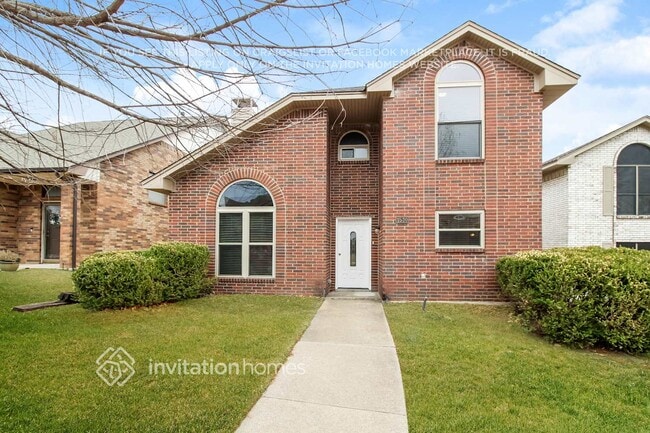 property at 1530 Knollview Ln