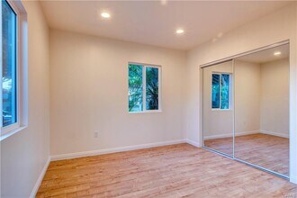 1048 Maple St in Santa Monica, CA - Building Photo - Building Photo