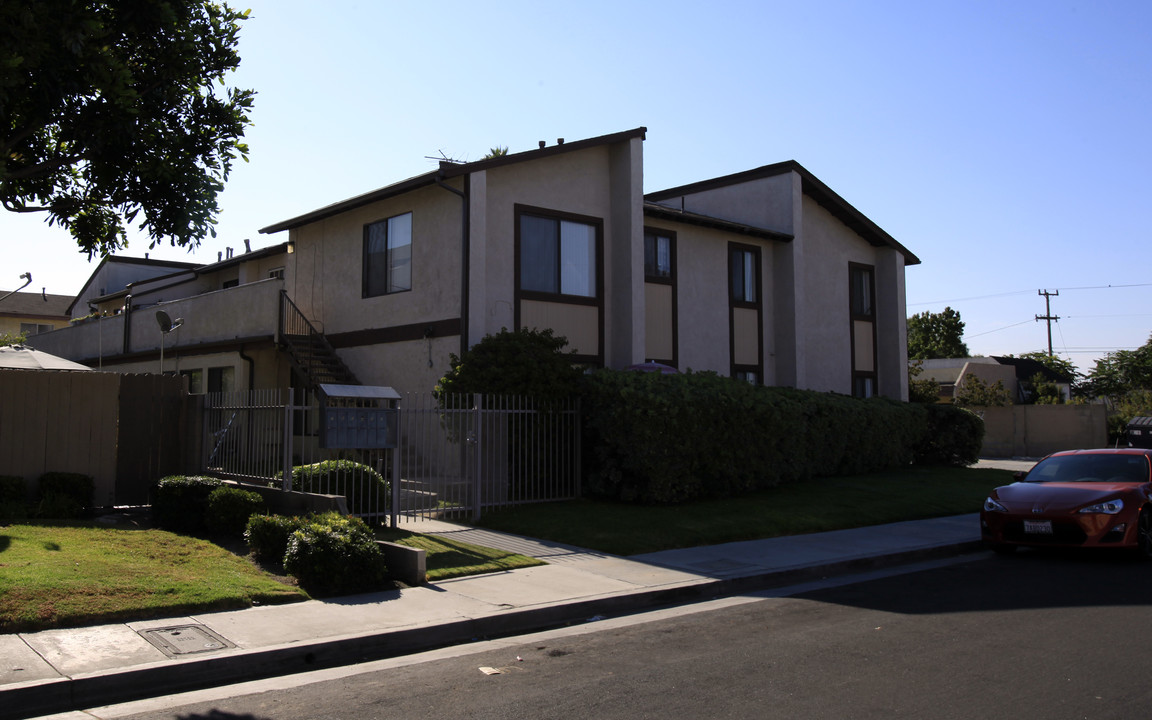 13912 Cherry St in Westminster, CA - Building Photo