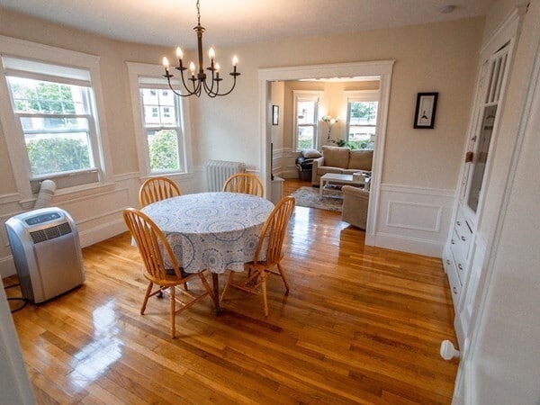 21 Bradwood St, Unit 1 in Boston, MA - Foto de edificio - Building Photo