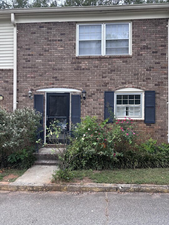 185 Eaglewood Way in Athens, GA - Building Photo