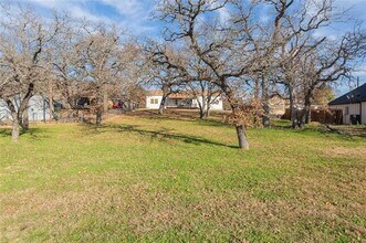 7425 Hickey Rd in Azle, TX - Building Photo - Building Photo