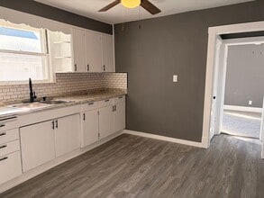 620 N 4th St in Clinton, IA - Building Photo - Building Photo