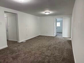 24408 75th St in Salem Lakes, WI - Building Photo - Building Photo