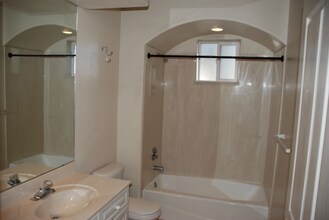 3705 Lafayette Dr NE in Albuquerque, NM - Foto de edificio - Building Photo