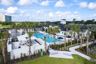 The Napier in Daytona Beach, FL - Foto de edificio - Building Photo