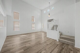 42323 N 46th Dr in Phoenix, AZ - Building Photo - Building Photo