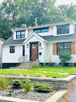 7713 Knoll St in Golden Valley, MN - Building Photo