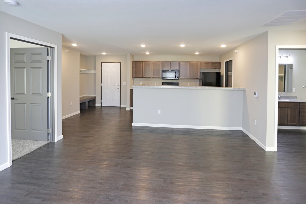 Huntington Village Apartments in Sioux Falls, SD