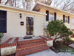 4917 White Oak Rd in Charlotte, NC - Building Photo - Building Photo
