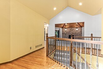 7210 Juniper Ave in Excelsior, MN - Building Photo - Building Photo