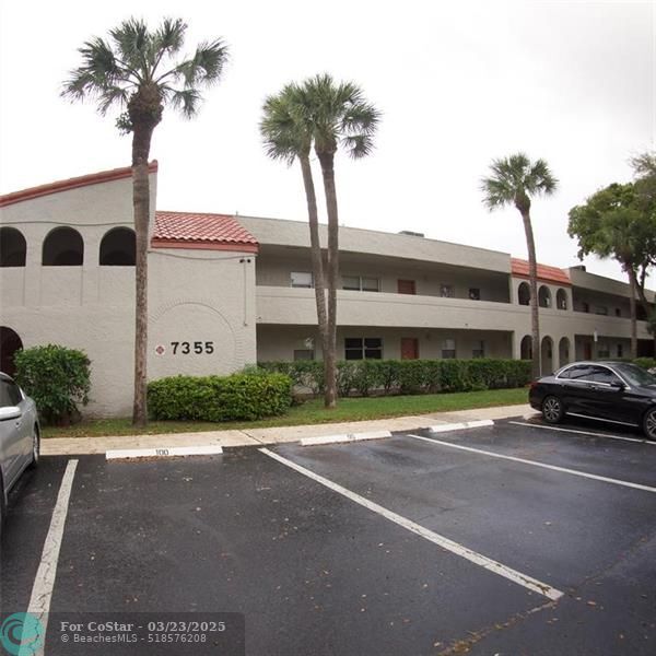 7355 Woodmont Terrace in Tamarac, FL - Building Photo - Building Photo