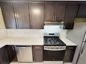 51 Evergreene, Unit 51 Evergreene in Wallingford, CT - Building Photo - Building Photo