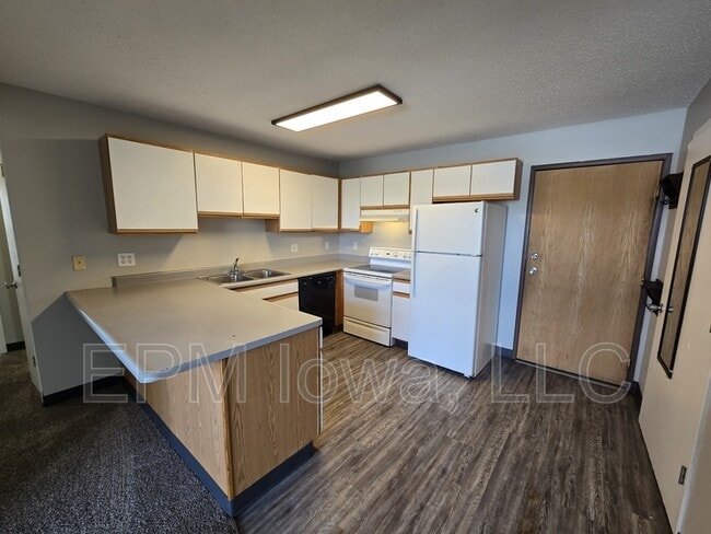 property at 60 Miller Ave SW