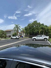1084 Longfellow Cir in Sarasota, FL - Building Photo - Building Photo