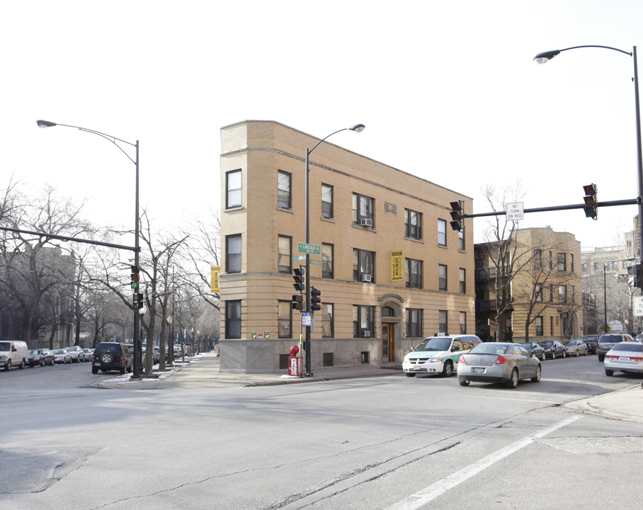 1900-1916 N Lincoln Park W in Chicago, IL - Building Photo