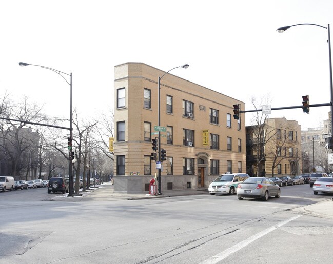 1900-1916 N Lincoln Park W