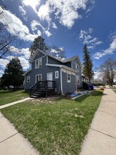521 S Story St in Appleton, WI - Foto de edificio - Building Photo