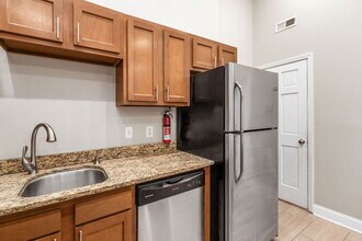 77 E 7th Ave in Columbus, OH - Foto de edificio - Building Photo