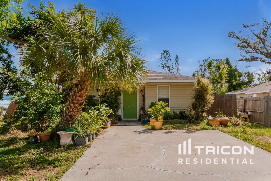 808 4th Ave W in Palmetto, FL - Building Photo