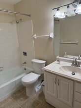 1655 Kimberly St, Unit 1660 in Hermitage, PA - Building Photo - Building Photo