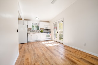 10778 Valley Spring Ln in Los Angeles, CA - Building Photo - Building Photo