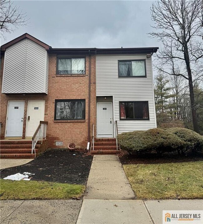 3619 Birchwood Ct in North Brunswick, NJ - Building Photo - Building Photo