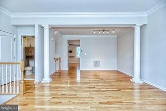 208 Croft Square in Purcellville, VA - Building Photo - Building Photo