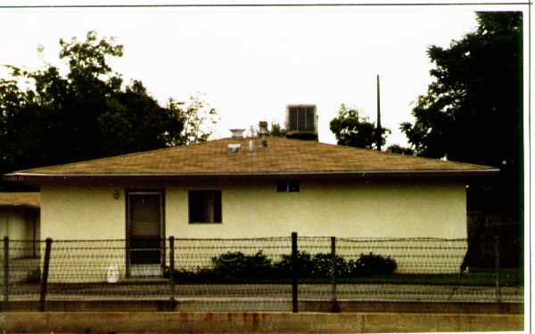 7155 Victoria Ave in Highland, CA - Building Photo