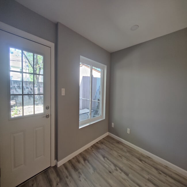 24219 Braddock Ave, Unit 1 in Bellerose, NY - Building Photo - Building Photo