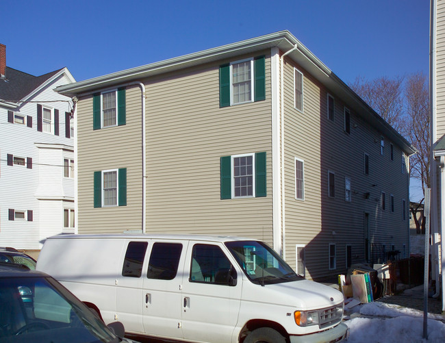 148 Buffinton St in Fall River, MA - Foto de edificio - Building Photo