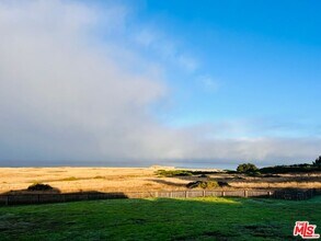 45340 Little Lake St in Mendocino, CA - Building Photo - Building Photo