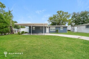 3002 E Yukon St, Unit 1708 in Tampa, FL - Building Photo