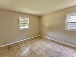 1008 N Sunset Ave in Rockford, IL - Building Photo - Building Photo