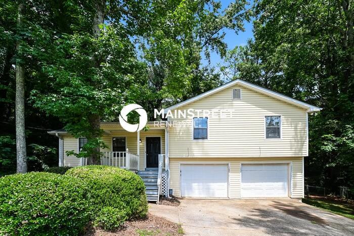 372 Kings Hill Ct in Lawrenceville, GA - Building Photo
